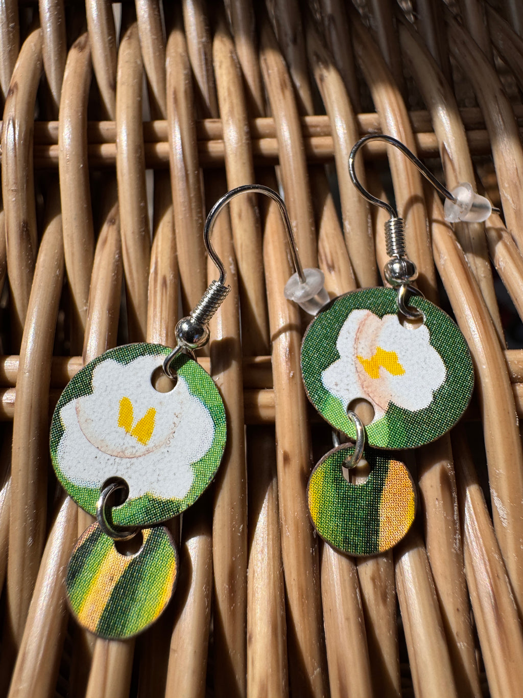 White Floral Double Disc Dangle Earrings